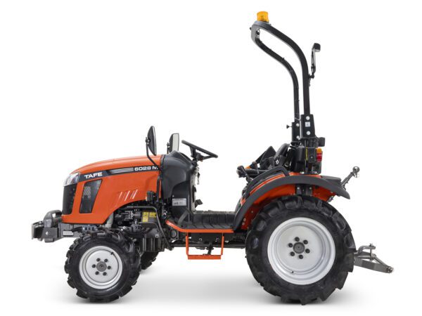 Image du microtracteur TAFE 6028